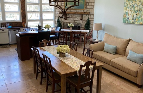 Ashland City Cabina | Cheekwood Historic Birdsong Lodge convenientemente ubicado en el centro de Nashville, TN