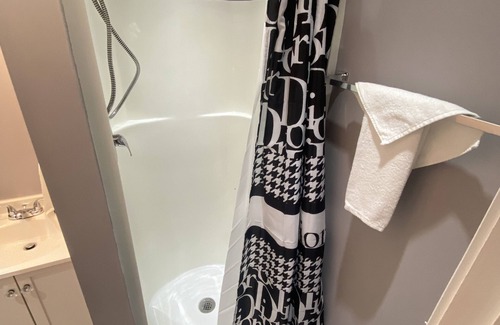 Hernando Casa | Cheerful 3 Bedroom House With Fireplace and Game Room!