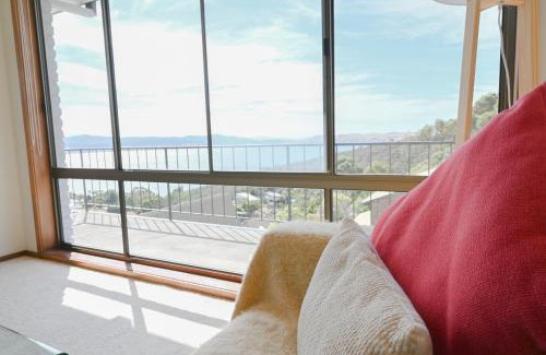 Sandy Bay Casa | Cheerful 3 bedrooms home with Sea View