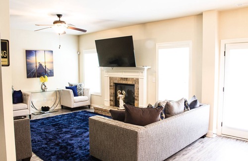 Hampton Casa | Cheerful & Spacious 4bedroom home away from home!