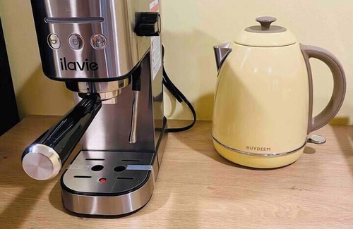 Highland Cabina | Cheese Wedge Cabin Idyllic Farm