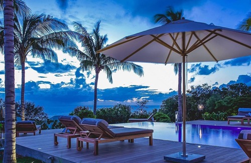 Gouverneur Villa | Chef included by Fantasia Villas: Maison Blanc Bleu