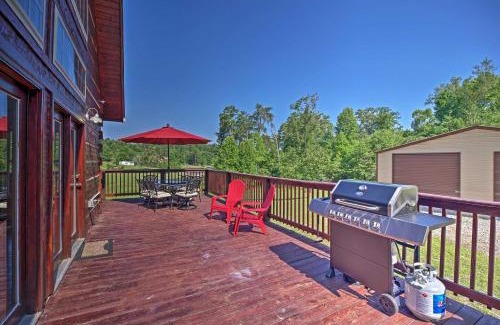 Bean Station Casa | Cherokee Lake Cabin with Deck and Kayaks!
