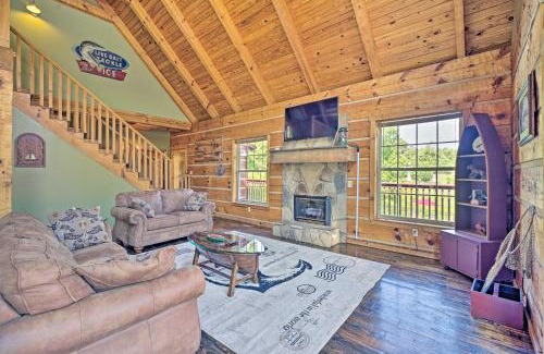 Bean Station Casa | Cherokee Lake Cabin with Deck and Kayaks!