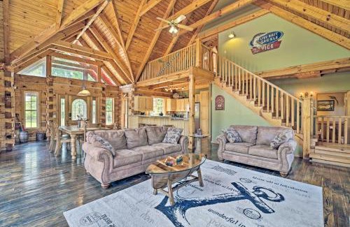 Bean Station Casa | Cherokee Lake Cabin with Deck and Kayaks!