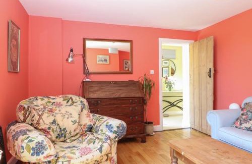 Ewhurst Green Casa | Cherry Garden Cottage