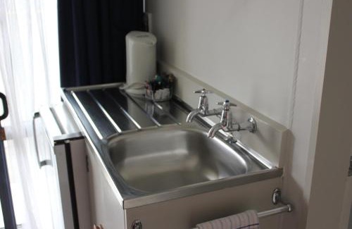 Blenheim Hotel | Cherylea Motel