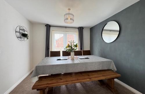 Chester-le-Street Casa | Chester House, Comfortable detached family home