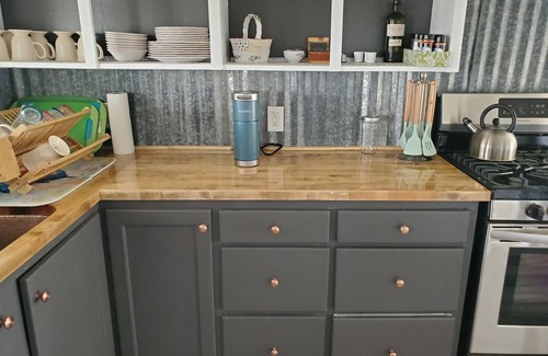 Caribou County Cabaña | Chesterfield-Lava Hot Springs - Farm Cottage