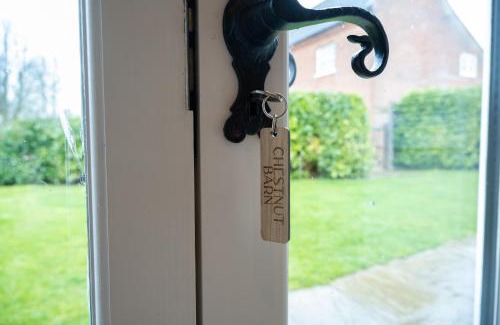 Aldborough Casa | Chestnut Barn, North Norfolk with private hot tub & close to beaches