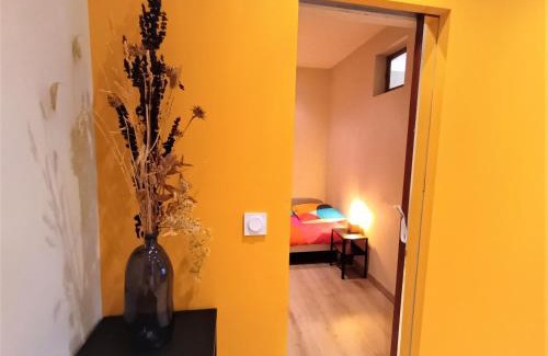 Loupian Apartamento | Chez Léon - Clim' & Patio - Appart Loupian Centre