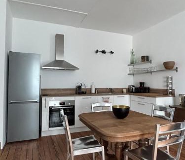 Cosne-Cours-sur-Loire Apartamento | Chez La Vieille Dame