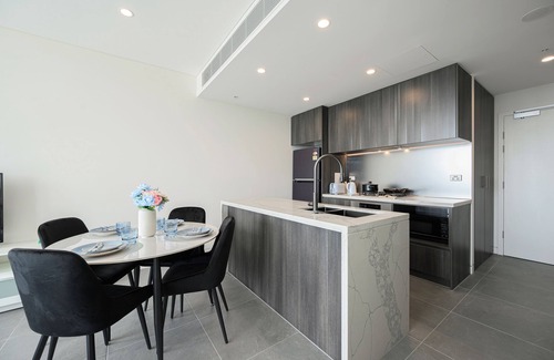 Lidcombe Apartamento | Chic 1-bedroom apartment with WiFi, fitness room in amazing Lidcombe