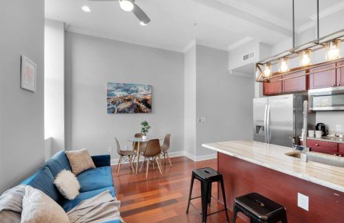 Olde Kensington Apartamento | Chic 1br W Pool In Luxury Complex