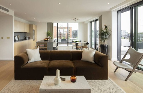 St. Pancras and Somers Town Apartamento | Chic 3-bedroom Condo