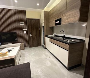 Al Swaifyeh Apartamento | Chic Apartments For Rent ave2-8