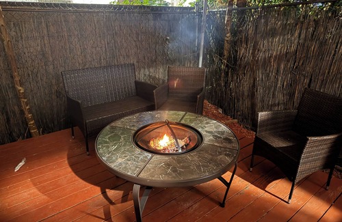 Southwest Center City Casa | Chic & Cozy 2-bedroom Oasis Retreat with WiFi & AC in the heart of Philadelphia