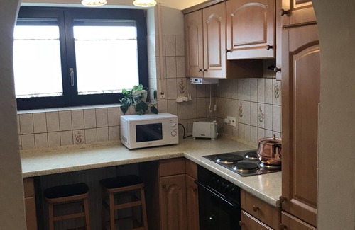 Hirschhorn Apartamento | Chic furnished apartment in a beautiful location with gardens and a view.