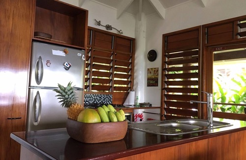 Savusavu Villa | Villa elegante, tranquila y aislada frente a la playa (su propio resort privado)