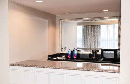 Deerfield Hotel | Chicago Marriott Suites Deerfield