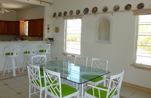 Whitby Cabaña | Chill Out, relajarse y volver a conectar en un dulce Cottage By The Beach