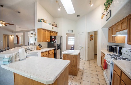 Yuma Casa | Chill & Splash House Welcome to your Private Oasis!