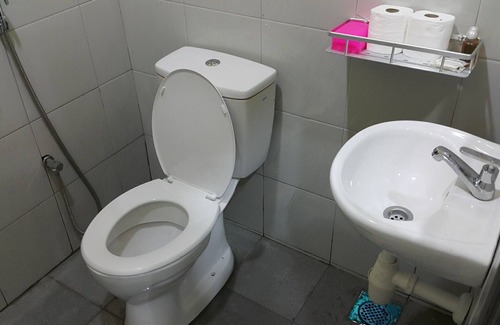 Kampung Kedawang Hotel | Chily Guesthouse