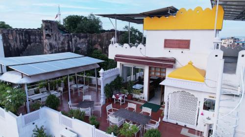 Gopalbari Hotel | Chitra Katha - A Story Per Stay