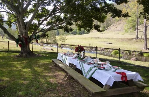 Lamington Cabina | Christmas Creek Cafe & Cabins