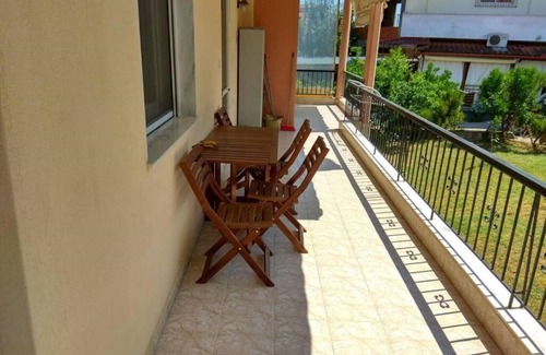 Metagkitsi Apartamento | Christos Central Apartment Two Bedroom Apartment Sleeps 5