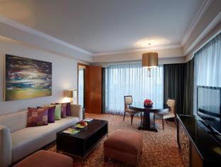Kollupitiya Hotel | Cinnamon Grand Colombo