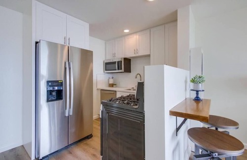 Mira Costa Condominio | City Beach House #B - Oceanfront