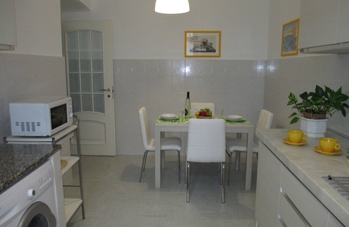 Carignano Apartamento | Centro de la ciudad - Zona residencial tranquila - Acuerdo de estacionamiento privado