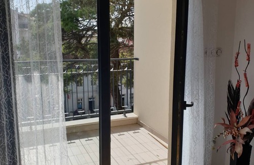 Trebinje Apartamento | City Center Elegant 1BR Apartment w / Pool