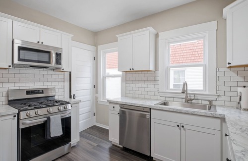 Fulton Heights Casa | City Charmer With A Modern Twist