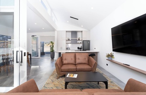 Clare Apartamento | Clare Hillside Apartments