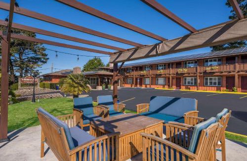 Pacific Grove Hotel | Clarion Collection Wilkie's Inn Pacific Grove - Monterey