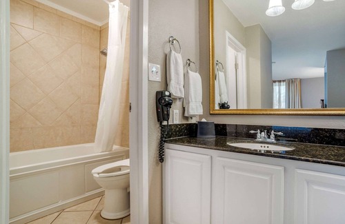 Gonzales Hotel | Clarion Inn and Conference Center