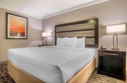 Gonzales Hotel | Clarion Inn and Conference Center