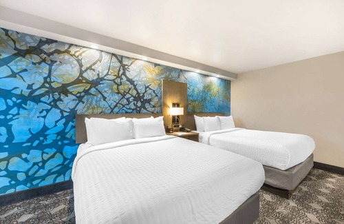 Murfreesboro Hotel | Clarion Inn Murfreesboro Old Fort Pkwy