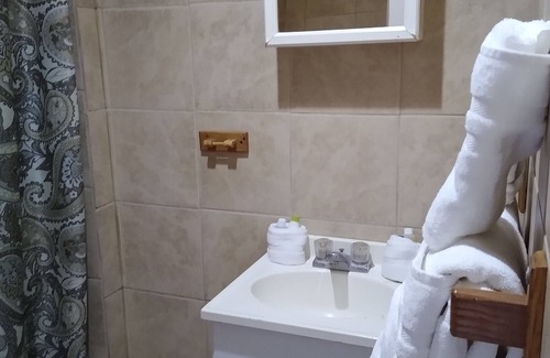 Frostburg Hotel | Clarysville Motel