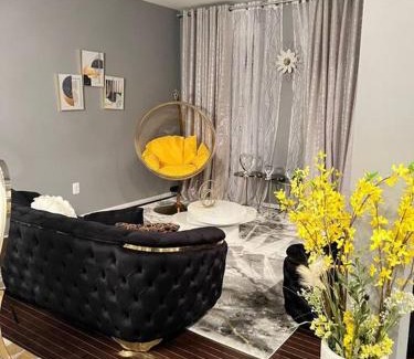 Glenarden Casa | Classic 6Bed,3.5Bath at the heart of Lanham next door to DC. Maryland