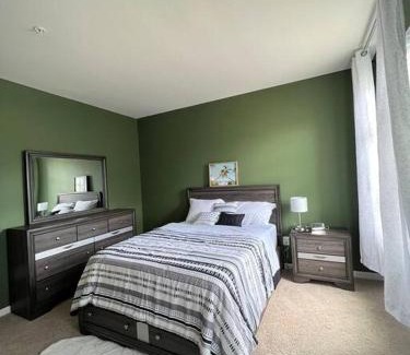 Glenarden Casa | Classic 6Bed,3.5Bath at the heart of Lanham next door to DC. Maryland