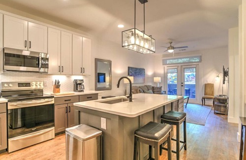 East End - Valley Street Apartamento | Nuevo condominio de lujo en el corazón del centro de Asheville ~ 55 S. Market St. Condo # 108