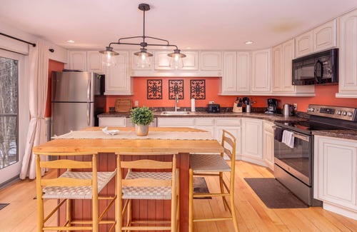 Stowe Chalet De Esquí | ¡NUEVO LISTADO! Chalet de esquí clásico de Stowe