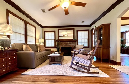 Tulsa Casa | Classy home w/ deck & fenced yard only 2 blocks from the fairgrounds!!