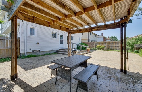 Cleveland Cabaña | Cleveland Vacation Rental: Minutes to Downtown!