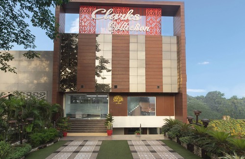 Bareilly Hotel | Click Collection Sparsh, Bareilly