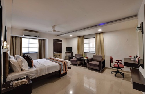 Surat Hotel | Click Hotel Yuvraj