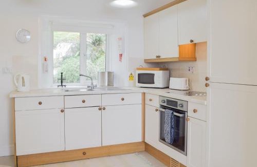 St Brides Casa | Cliff Cottage - Uk43207